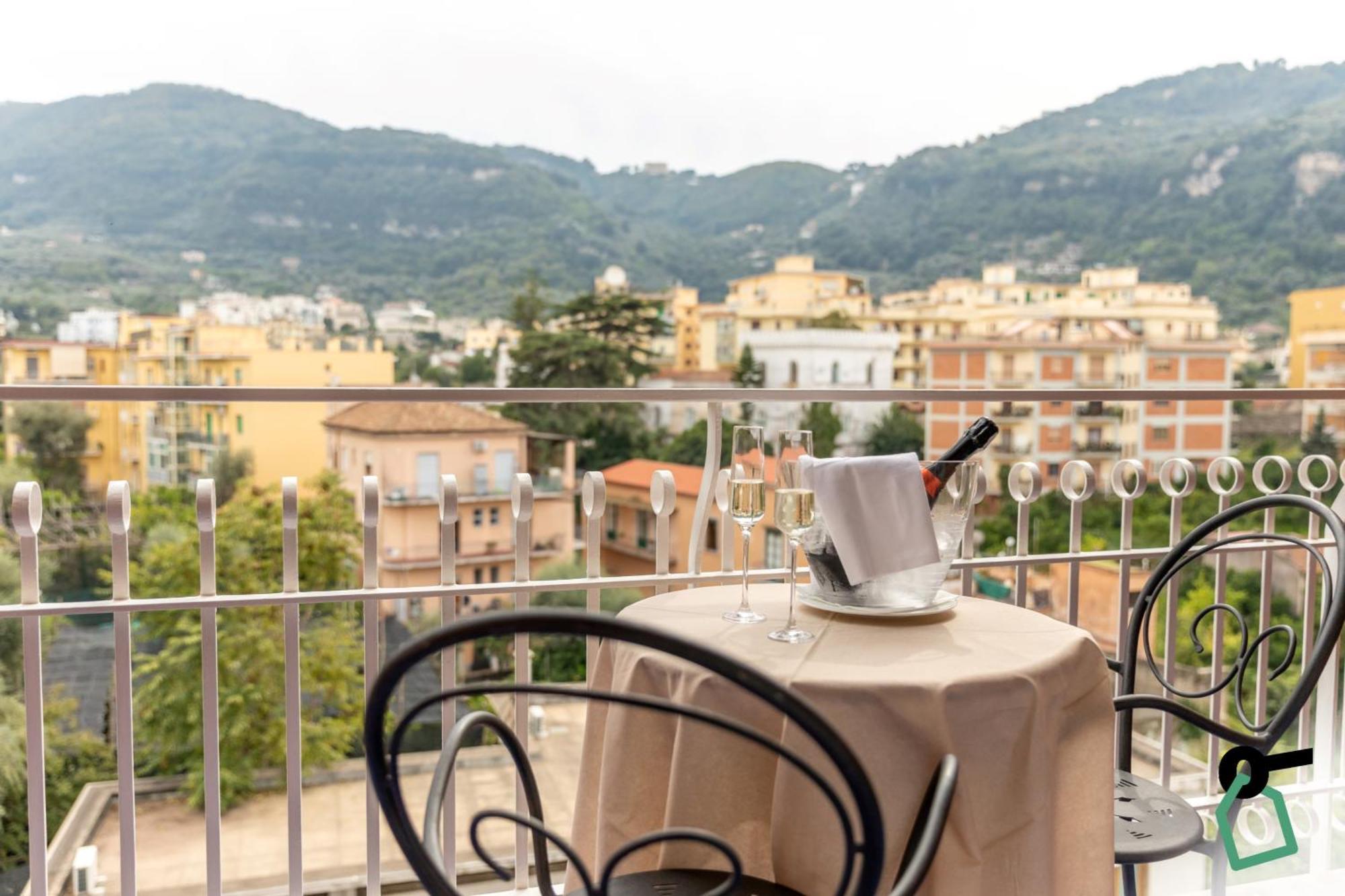 Hotiday Room Collection - Sorrento Exterior photo